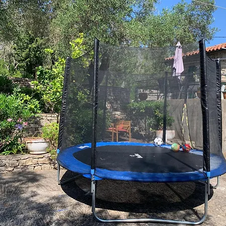 بيت للعطل Mikroulis